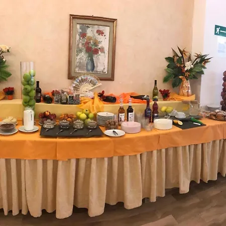 Arena Nuova Gestione Hotell 3*